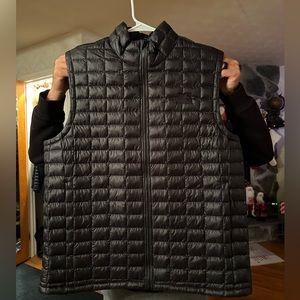 Men’s XL North Face vest